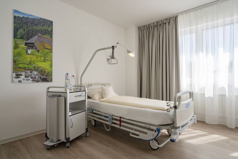 Ортопедическая клиника Геленк-Клиник в Германии, частная палата. 