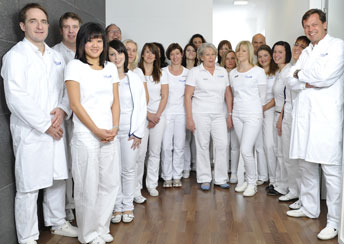 Gelenk-Klinik Team - dedicated to care for international patients. Team of orthopedic surgeons in Germany